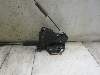 07 08 09 10 11 12 13 14 15 16 17 18 LEXUS ES350 Right Front Door Latch - Image 1 of 2