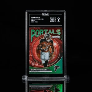 2023 Prizm Bijan Robinson Portals Green #PO-8 RC Longhorns - Falcons TAG 9 - Bild 1 von 7