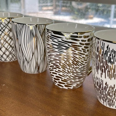 Tazas de té de café doradas y blancas por juego internacional certificado de 4 Foto 1 de 4