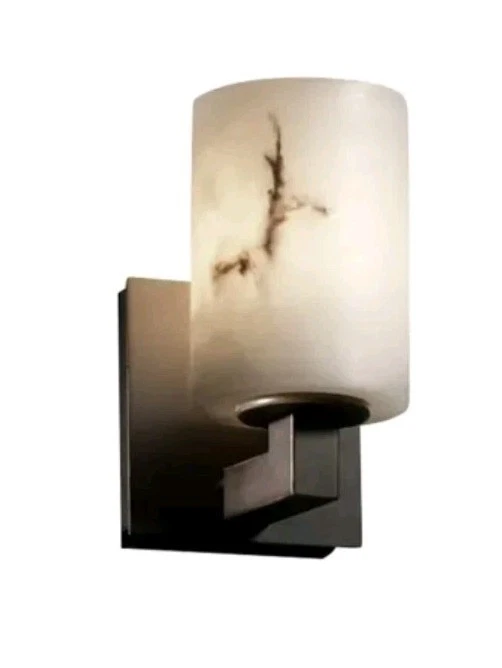 Aplique de pared Justice Design LumenAria de una sola luz de 7-3/4" de alto con alabastro sintético Foto 1 de 1