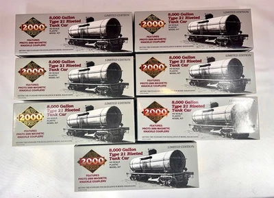 Proto 2000 -  8000 Gallon Type 21 Riveted Tank Car HO Model Kits, Quantity 7 - Image 1 of 4