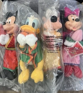 JUEGO DE PELUCHE DISNEY MCDONALD'S 1990 AÑO NUEVO CHINO MICKEY MINNIE DONALD GOOFY - Imagen 1 de 9