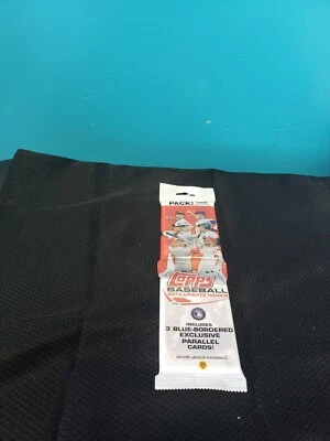 2013 Topps Update Series Baseball factory sealed 36-card Hanger Pack Yelich RC - Image 1 of 4