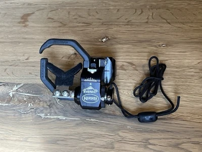 Hamskea Everest Arrow Rest Universal and Mathews Brackets  - Black - Right Hand - Image 1 of 4