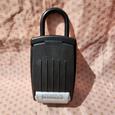 SL-500 Punch Button Lock Box, Black  Shackle Realtor Access Portable By KeyGuard - Image 1 of 4