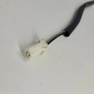 2007-2012 Nissan Versa 3rd Brake Light Connector Plug Wire Pigtail OEM - Image 1 of 4