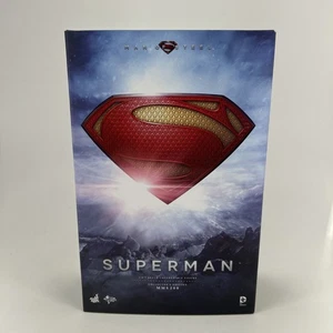 Modellino Man of Steel Superman scala 1/6 di Hot Toys Man of Steel MMS 200 - Foto 1 di 7