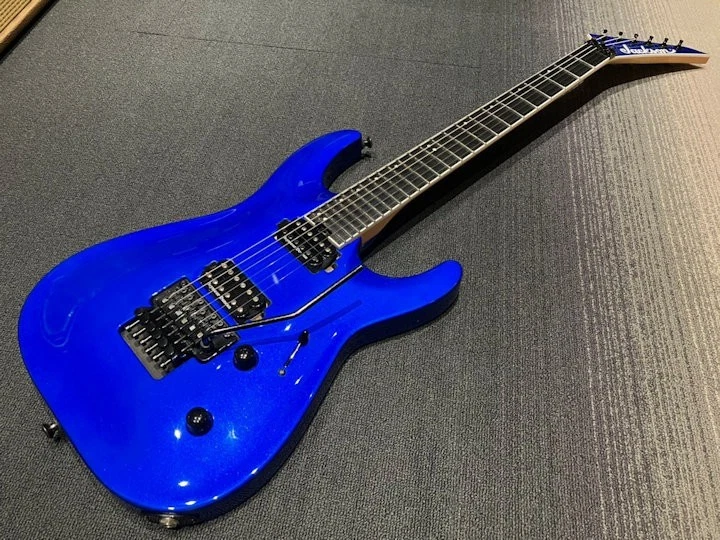 Guitarra Eléctrica Jackson PRO PLUS SERIES DINKY DKA Azul Usada De Japón - Imagen 1 de 4