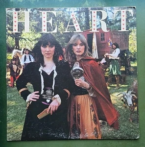 1977 Heart Little Queen Record 33 RPM 12" Vinyl LP JR 34799 Inner Sleeve - Imagen 1 de 19