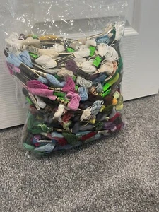 Lot of embroidery floss, mostly DMC 282 skins - Picture 1 of 1