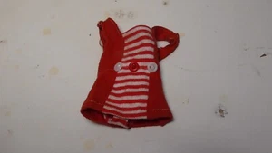 Maillot de bain rouge pour poupée mode vintage - Photo 1/4