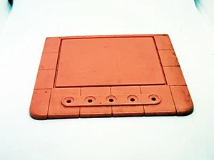 Plasticville Frosty Bar Salmon Base O-S Scale - Picture 1 of 1