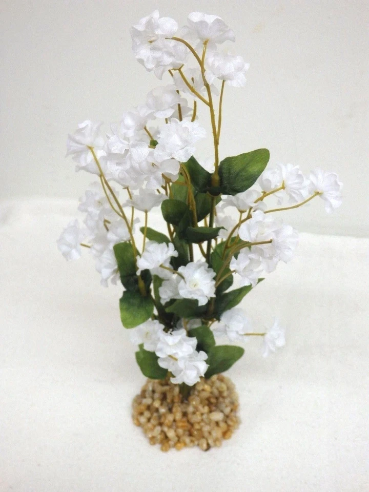 11 in. BLANCO Brillante Suave Seda Aliento Bebé FLOR Betta-planta segura, base de piedra, Foto 1 de 4