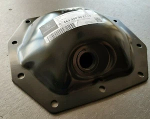 Genuine Mercedes W460 W461 diff cover A463330002140 - Picture 1 of 3