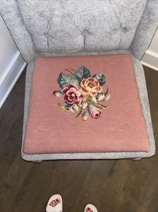 Vtg needlepoint Padded Seat. Ready To Attach To Chair - Picture 1 of 4