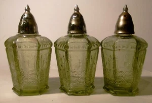 Set of 3 Imperial Green Verde Glass ZODIAC Salt & Pepper Shakers Chrome Lid - Picture 1 of 7