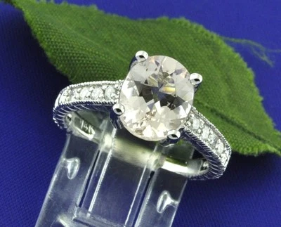 Anillo de diamantes naturales ovalados de morganita de oro blanco macizo de 14 k de 2,58 quilates para dama de 4,7 gramos Foto 1 de 4