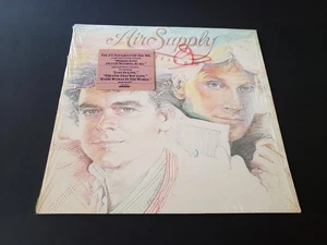 GRAHAM RUSSELL AUTOGRAPHED 1980s MINT- Air Supply Greatest Hits COVER ONLY NO LP - Bild 1 von 3