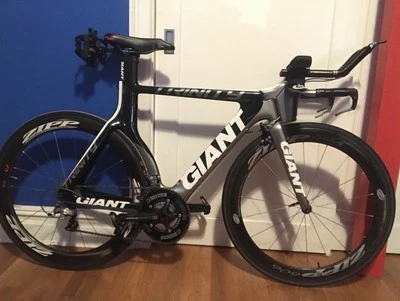 Time Trial Bicycle - Giant Trinity SL2 Advanced w/ Zipp Wheels - Image 1 of 4