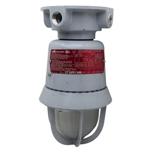 Eaton Crouse-Hinds EVI301 Explosion-Proof Light Fixture, 120VAC, 300W, *No Bulb* - Picture 1 of 11