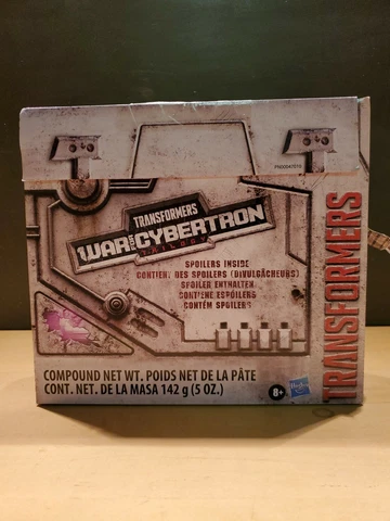 Netflix Transformers War For Cybertron Trilogy Leader Class Ultra Magnus New Cover