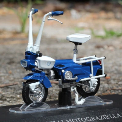 1/18 Atlas Carnielli Motograziella Ia Serie 50cc Moped Motorcycle Model Toy Blue - Image 1 of 4