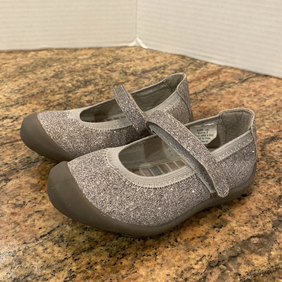 Zapatos Hanna Andersson Maya T Mary Jane Plateados Brillos Talla 5M Foto 1 de 4