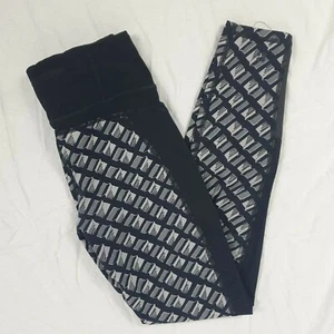 Sweaty Betty Zero Gravity Check Pattern Leggings Size UK S Gym Yoga Work Out  - Picture 1 of 12