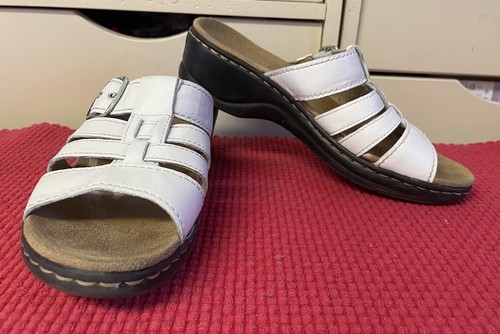 Sandali bianchi Clarks Collection taglia 8 tacco leggero ottime condizioni