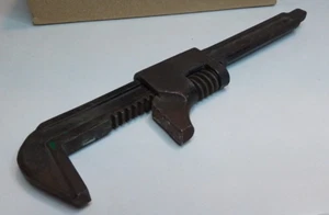 Vintage 9" Pipe Wrench, Springfield, Mass. Moore Drop Forging Hand Tool - Picture 1 of 6