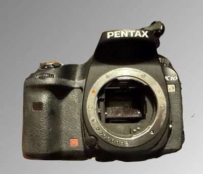 PENTAX Pentax K K10D 10.2MP Digital SLR Camera - Black (Body Only) - Image 1 of 2
