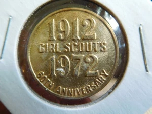 EG GIRL SCOUT 1972 60TH ANNIVERSARY CHALLENGE COIN SOUVENIR GSUSA GSA WAGGGS !!! - Picture 1 of 4