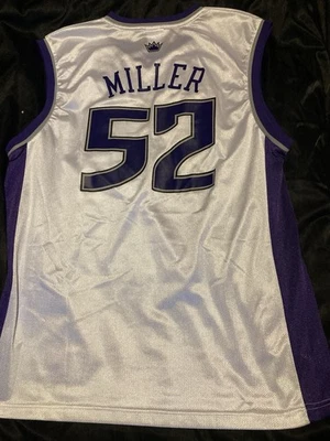 BRAD MILLER Sacramento Kings #52 Vintage NBA Jersey Men’s L White Screened Used - Image 1 of 3