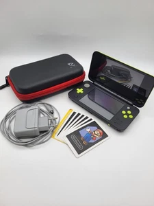 New Nintendo 2DS XL Handheld Konsole Schwarz Grün + Schutztasche *Blitzversand* - Bild 1 von 14