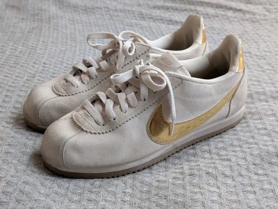 Nike Cortez Zapatos Mujer Talla 7.5 Blanco Dorado Metálico Swoosh Gamuza 902856-013 Foto 1 de 4