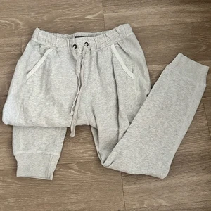 Abercrombie & Fitch Cream Fleece Joggers - Picture 1 of 2
