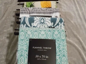 Printed Oversized Flannel Throw Blanket Soft Warm Cozy 50x70 Bed Sofa New! - Picture 1 of 17