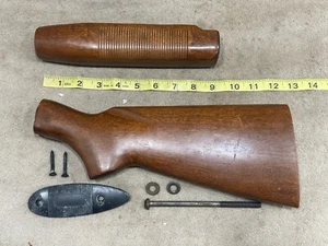 Mossberg 500 AT 12 ga Part(s): Wood Stock Plain Ribbed Forend # 1 NICE - Picture 1 of 17