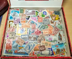 1200+ WW Stamp COLLECTION from OLD Albums! Superb Selection! Many happy buyers.. - Picture 1 of 11