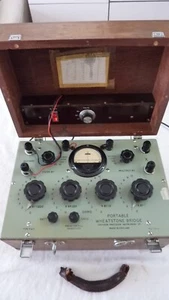 Croydon Precision Instrument Co. Portable Wheatstone Bridge Model PW2 Wooden Box - Picture 1 of 10