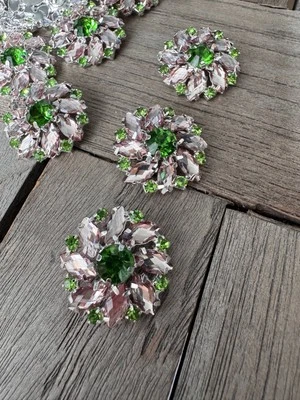 3 Stück hell rosa mit grün Strass mit Metall Knöpfe 25mm - Bild 1 von 4