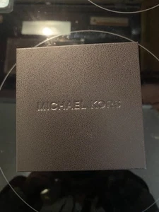 Michael Kors Gift Box - Picture 1 of 4