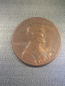 1987 D One Cent Unknown Mint Error #11 - Picture 1 of 3
