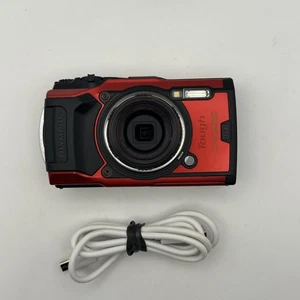 Cámara digital compacta Olympus Tough TG-6 12,0 MP - roja - Imagen 1 de 9