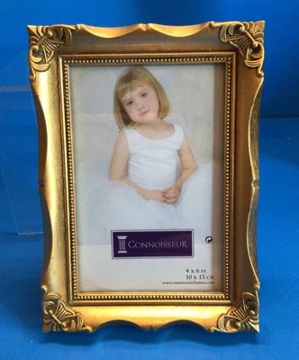 4 x 6 Connoisseur Silver Decorative Corner Engraved Plastic Picture Photo Frame - Image 1 of 4