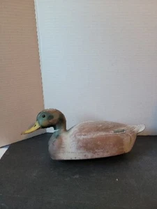 Vintage Duck Decoy, 1954 J.S. McGuire,Fairfax Featherlite M-54, Plastic Decoy - Picture 1 of 6