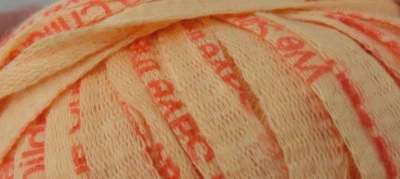 (119 €/ kg): 50 Gramm WE save the children Lana Grossa, Farbe 101 #1118 - Bild 1 von 4