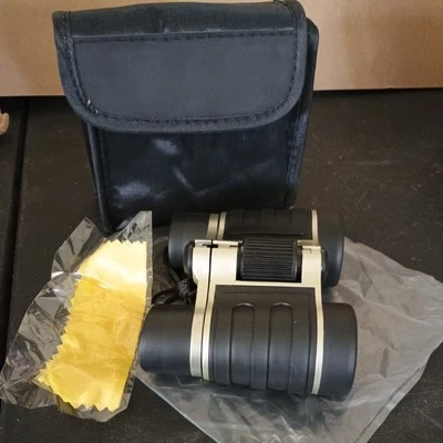 双筒望远镜 4 x 30 镀膜 3 1/2 英寸带\nylon 外壳和闭合及皮带环 — 第 1/4 张图片