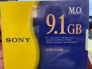 EM5-9100B 9,1 GB RW 512K Byte Sektor optische Festplatte - NEU versiegelt - Bild 1 von 4