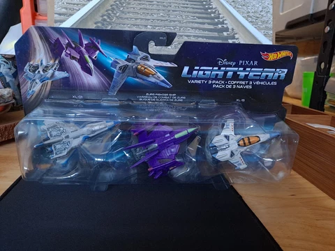 Hot Wheels Disney Pixar Lightyear XL-01, Zurg Fighter Ship & XL-15 (3 pack) New Cover